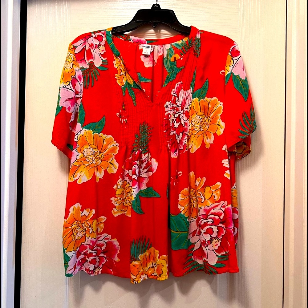 Old Navy summer top… very cute and lightweight!